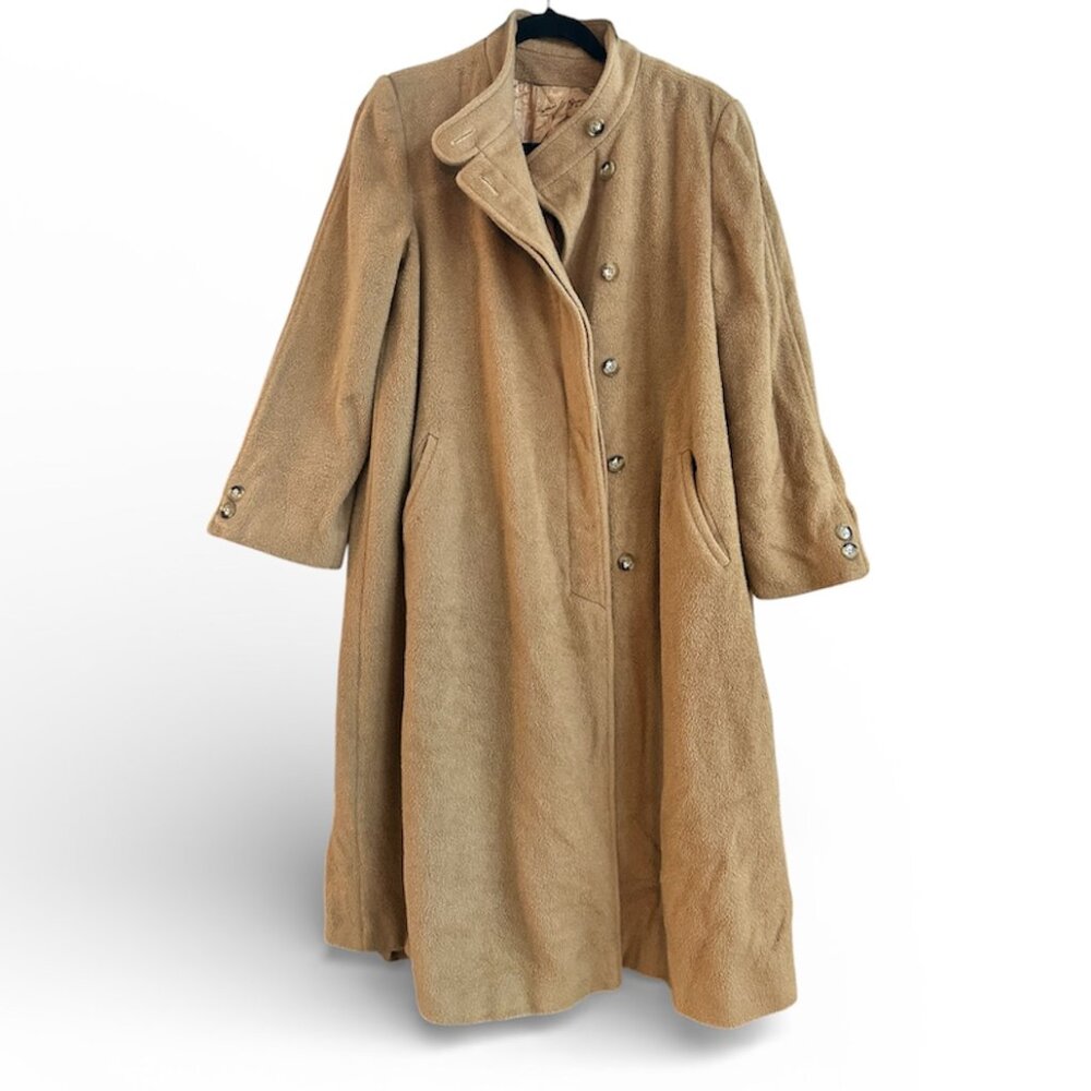 Vintage New York Regency Camel Hair Long Coat | Neusteters | Classic Luxe